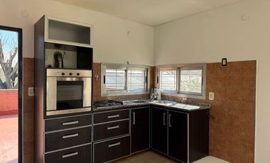 Departamento Tipo Casa en alquiler en Wilde Centro