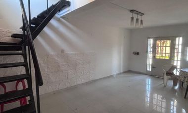 Casa en alquiler en Lanus Oeste