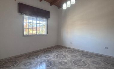 Casa en alquiler en Lanus Oeste