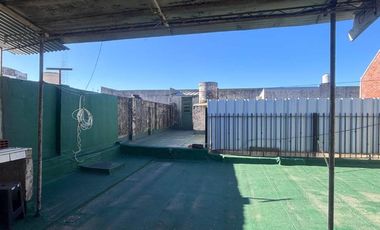 Casa en alquiler en Lanus Oeste