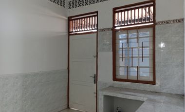 Dijual Rumah Halaman Luas Jalan Tanjung Harapan Palembang