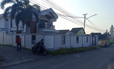Dijual Rumah Halaman Luas Jalan Tanjung Harapan Palembang