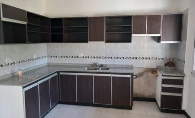 Chalet PH en alquiler en Villa Luzuriaga