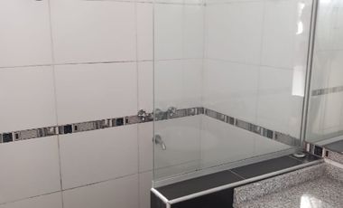 Chalet PH en alquiler en Villa Luzuriaga