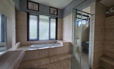 Rumah Villa Mewah di Resort Dago Pakar Fully Furnished