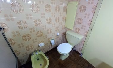 Casa venta 4 ambientes  Lanus