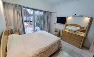 Casa venta 4 ambientes  Lanus