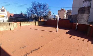 Casa venta 4 ambientes  Lanus