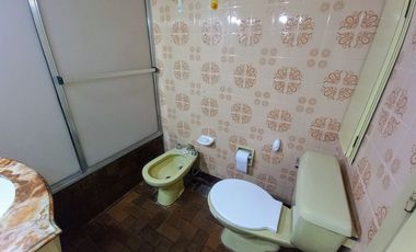 Casa venta 4 ambientes  Lanus