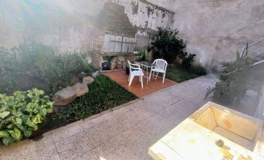 Casa venta 4 ambientes  Lanus
