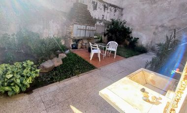 Casa venta 4 ambientes  Lanus