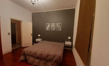 2 CASAS EN VENTA EN LONGCHAMPS CON PARQUE
