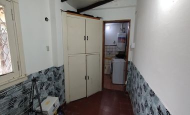 Venta casa 4 ambientes, parque y cochera en Bernal