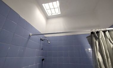 Venta casa 4 ambientes, parque y cochera en Bernal
