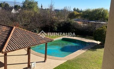 Casa en Arriendo en Enrique Ureta