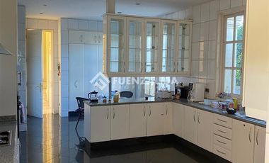 Casa en Arriendo en Enrique Ureta