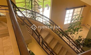 Casa en Arriendo en Enrique Ureta