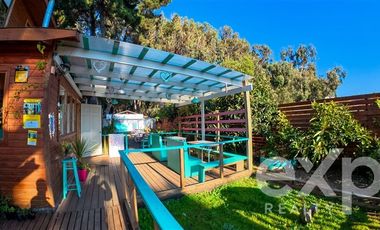 Casa en Venta en Avenida Central | Isla Negra