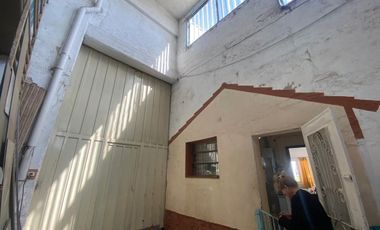 Venta Galpón c/oficinas y casa. 1100m2 l