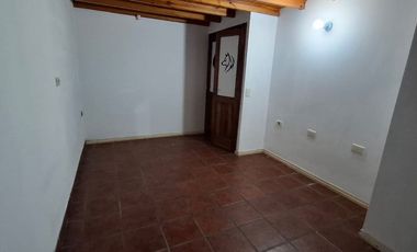 CASA VENTA LA LUCILA 5 HABITACIONES