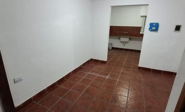 CASA VENTA LA LUCILA 5 HABITACIONES