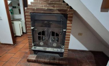 CASA VENTA LA LUCILA 5 HABITACIONES