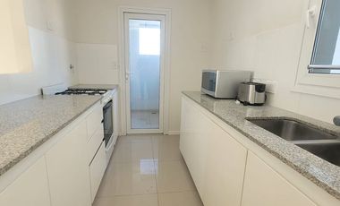Departamento 1 dormitorio con balcon y lavadero