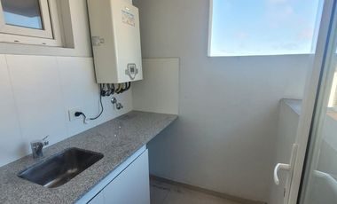 Departamento 1 dormitorio con balcon y lavadero