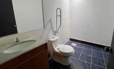 Local Comercial en Arriendo en Av. Vitacura / La llavería