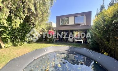 Casa en Venta en Condominio Los Abedules
