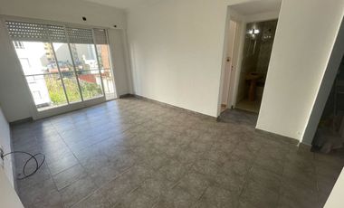 ALQUILER DEPARTAMENTO 2 AMBIENTES C/COCHERA