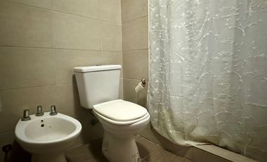 VENTA DEPTO 2 AMB COCHERA HURLINGHAM