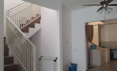 Dijual Rumah 2 Lantai, Perum Pondok Jati, Sidoarjo Kota