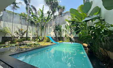 Disewakan townhouse modern 5br area pejaten kemang