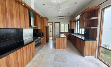 Disewakan townhouse modern 5br area pejaten kemang