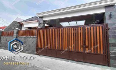 Dijual Rumah Sumber Solo Banjarsari Surakarta