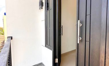 Jual Rumah Estetik Murah Dua Lantai Kalisari Pasar Rebo Cijantung JKT