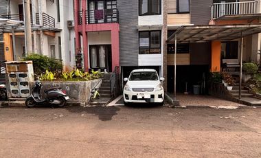 Disewakan Rumah 2 Lantai dalam Komplek Di Limo Depok