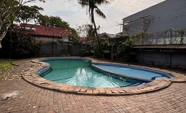 Disewakan Rumah 2 Lantai dalam Komplek Di Limo Depok