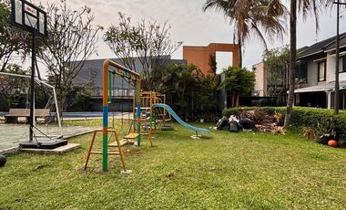 Disewakan Rumah 2 Lantai dalam Komplek Di Limo Depok