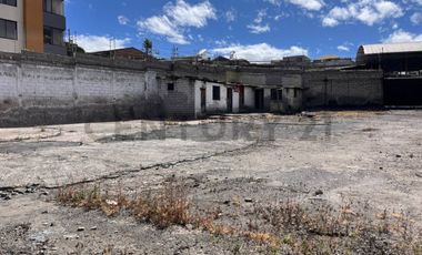 SE VENDE TERRENO  EN LA KENNEDY