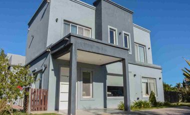 Casa en venta en Los Talas.APTO CREDITO. PERMUTA