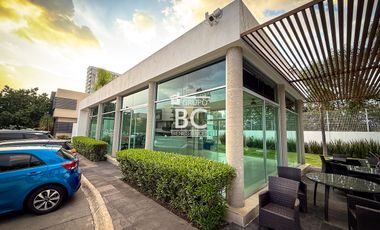 CASA EN RENTA DENTRO DE COTO LA CEIBA, SOBRE JUAN PALOMAR Y ARIAS