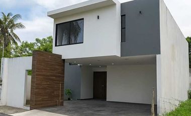 Casa en venta 8 minutos de la playa.