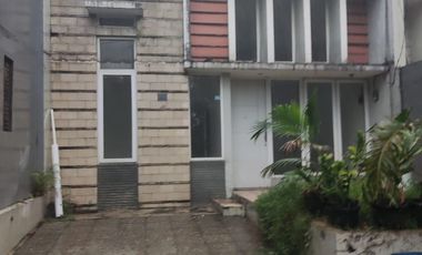 Terjangkau.   Permata. Cimanggis. Satu2nya. hrg. termuraaah.    dkt. toll. lingkungan. aman. one. gate.  24. jam. security.    asri. tenang. udara bersih.