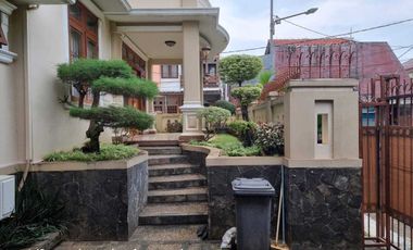 DIJUAL CEPAT RUMAH LUX ASRI FULL FURNISHED SIAP HUNI LOKASI STRATEGIS