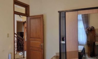 DIJUAL CEPAT RUMAH LUX ASRI FULL FURNISHED SIAP HUNI LOKASI STRATEGIS