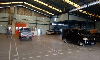 DIJUAL MURAH !! Luas 3500 Gudang Bengkel Body Repair Karawang Barat Bekasi