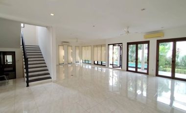 Disewa Rumah Siap Huni di Kemang Dalam