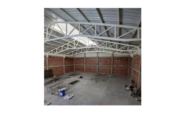 ALQUILO BODEGA CAMBULOS CALI